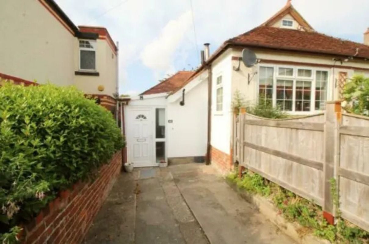 Найменший будинок Британії - як виглядає та скільки коштує це крихітне житло - Нерухомість Найменший будинок Британії - як виглядає та скільки коштує це крихітне житло - Нерухомість