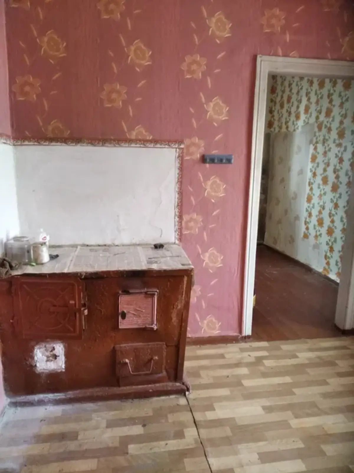 Одна з найдешевших квартир в Україні - як виглядає житло за понад 1 тисячу доларів - Нерухомість