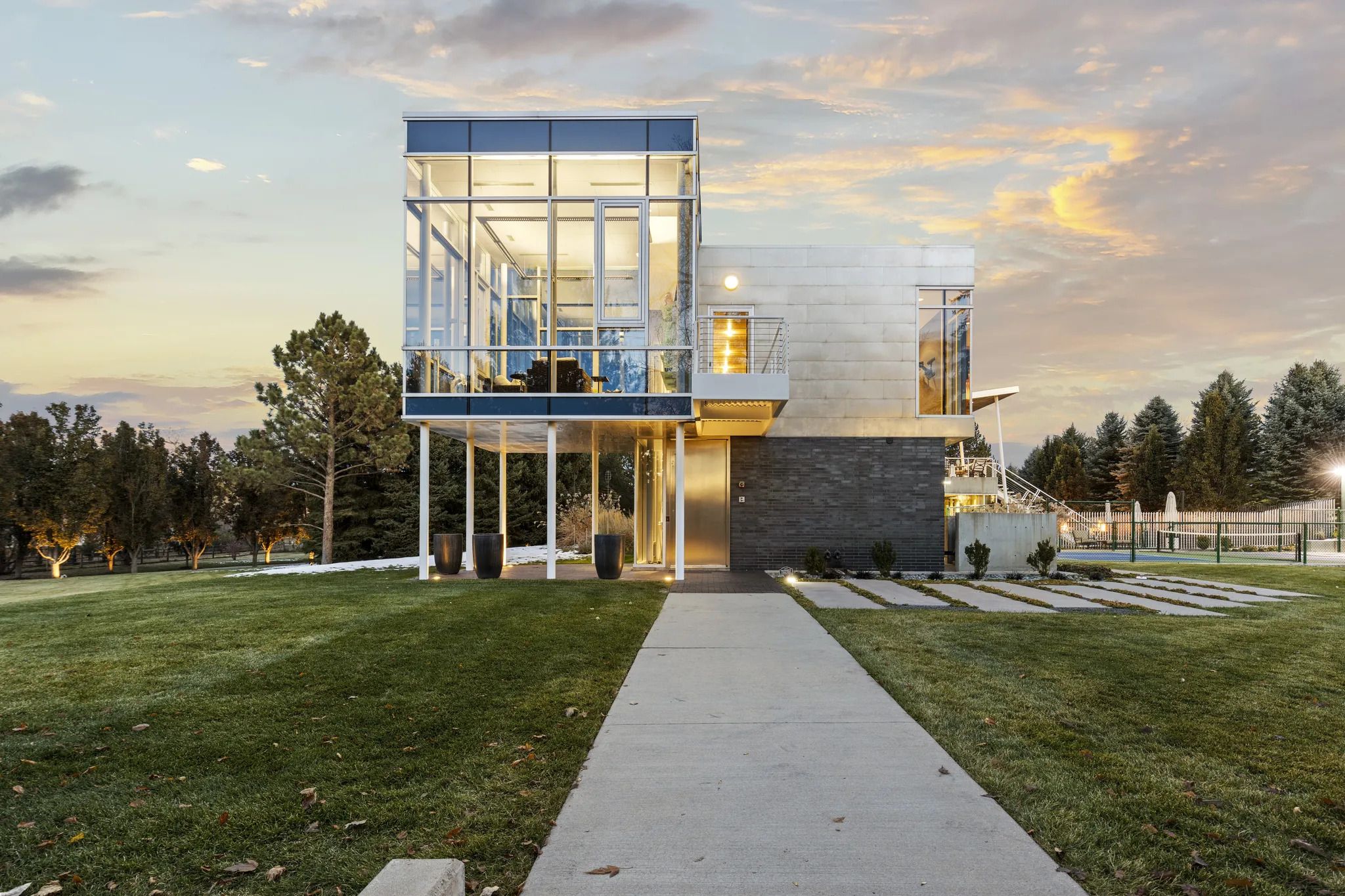 Скляні будинки у США - які ціни на такі розкішні помешкання - Нерухомість