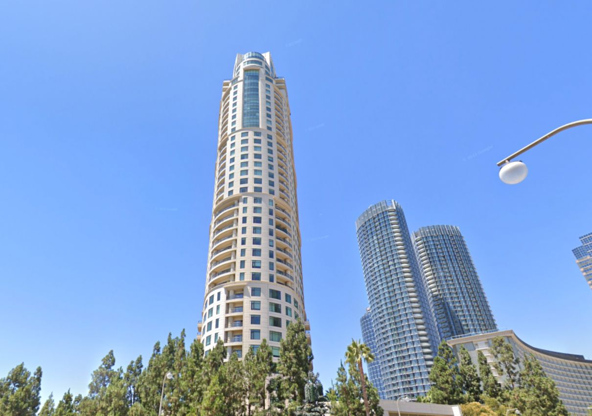 Будинок Ріанни, який раніше належав Меттью Перрі - за скільки продають зіркове житло - Нерухомість Будинок Ріанни, який раніше належав Меттью Перрі - за скільки продають зіркове житло - Нерухомість