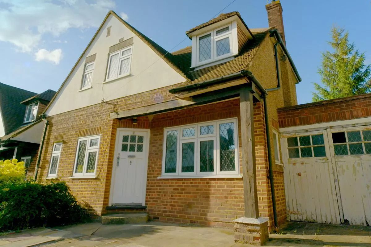 Дом в наследство от неизвестного родственника - женщина получила настоящий сюрприз - Недвижимость Дом в наследство от неизвестного родственника - женщина получила настоящий сюрприз - Недвижимость