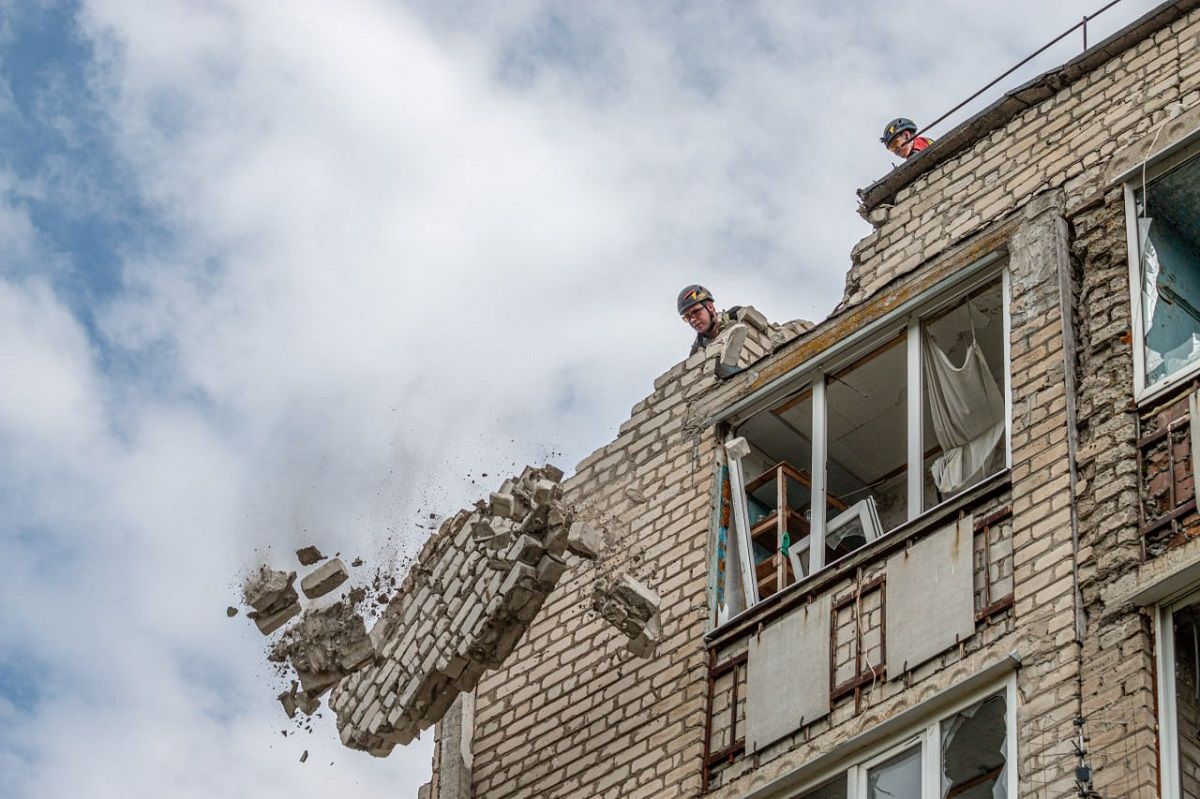 Пошкоджене та зруйноване житло - скільки квадратів зруйнувала Росія за два роки - Нерухомість