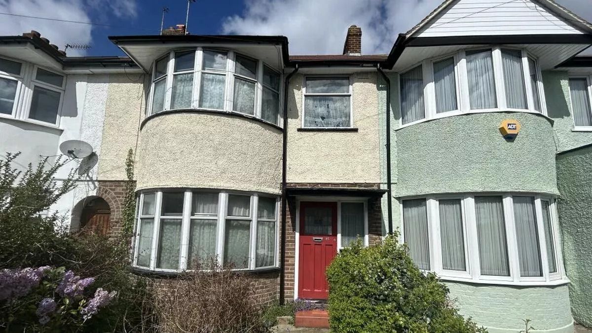 Будинок із сюрпризом - у Лондоні продають житло за вигідною ціною, але є підступ - Нерухомість