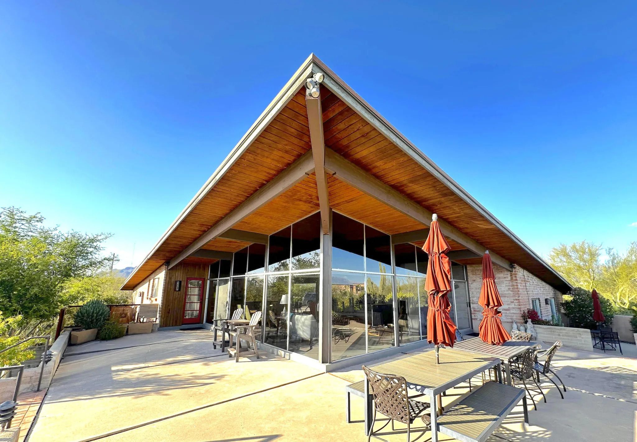 Капсула времени - как выглядит роскошный дом 1960-х годов - Недвижимость Капсула времени - как выглядит роскошный дом 1960-х годов - Недвижимость