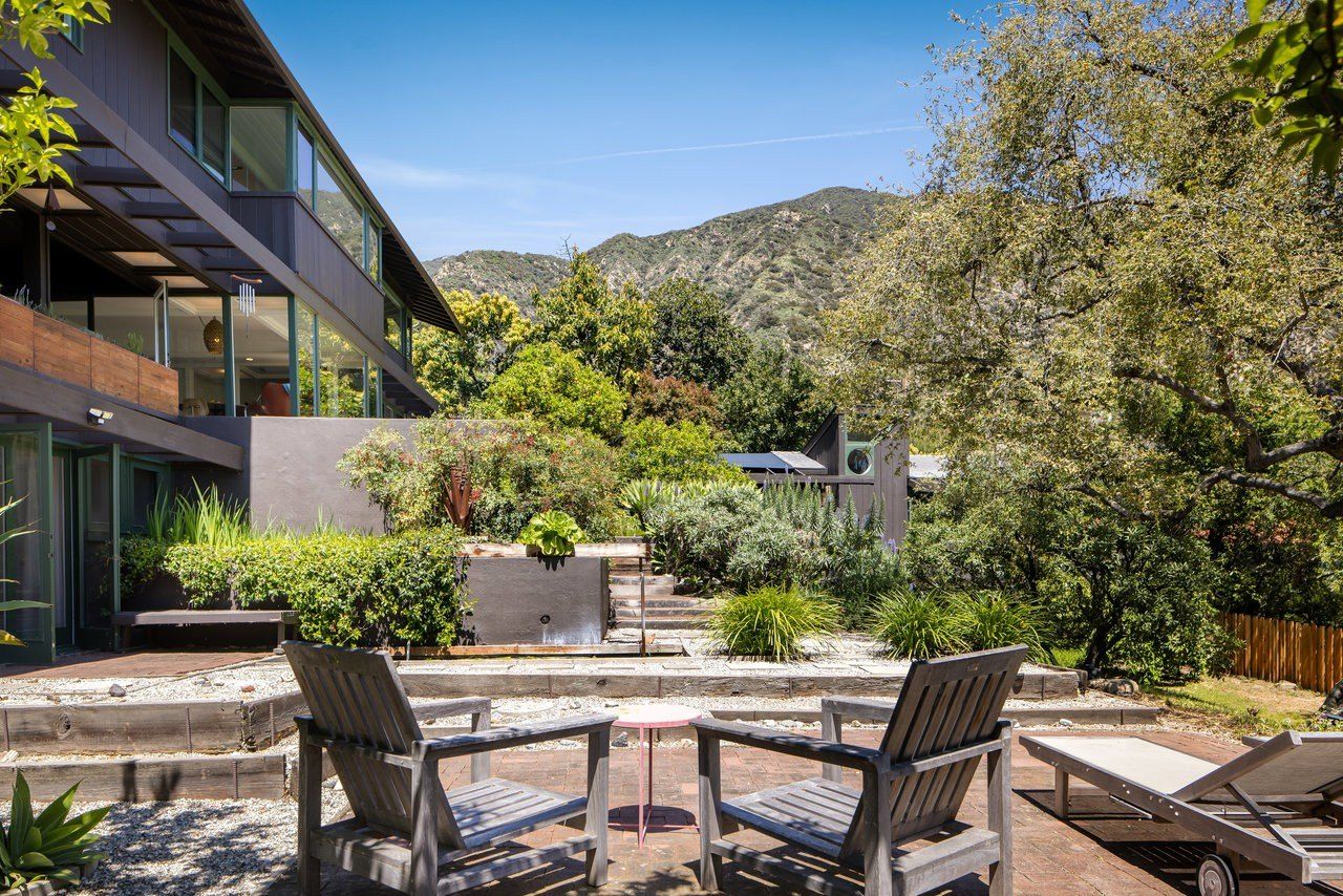 Будинок в ідеальному місці - це житло з краєвидами на гори та океан справді вражає - Нерухомість Будинок в ідеальному місці - це житло з краєвидами на гори та океан справді вражає - Нерухомість