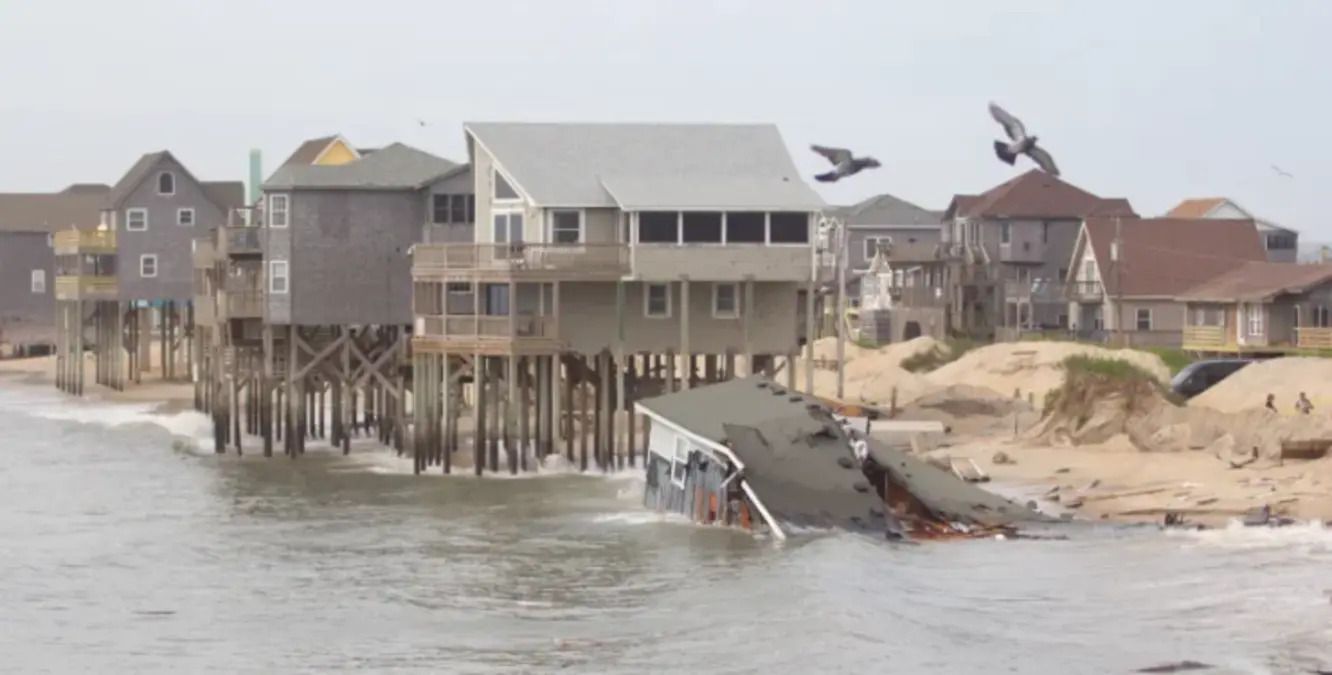 Будинок опинився в океані - чому житло повністю змило у воду, фото - Нерухомість Будинок опинився в океані - чому житло повністю змило у воду, фото - Нерухомість