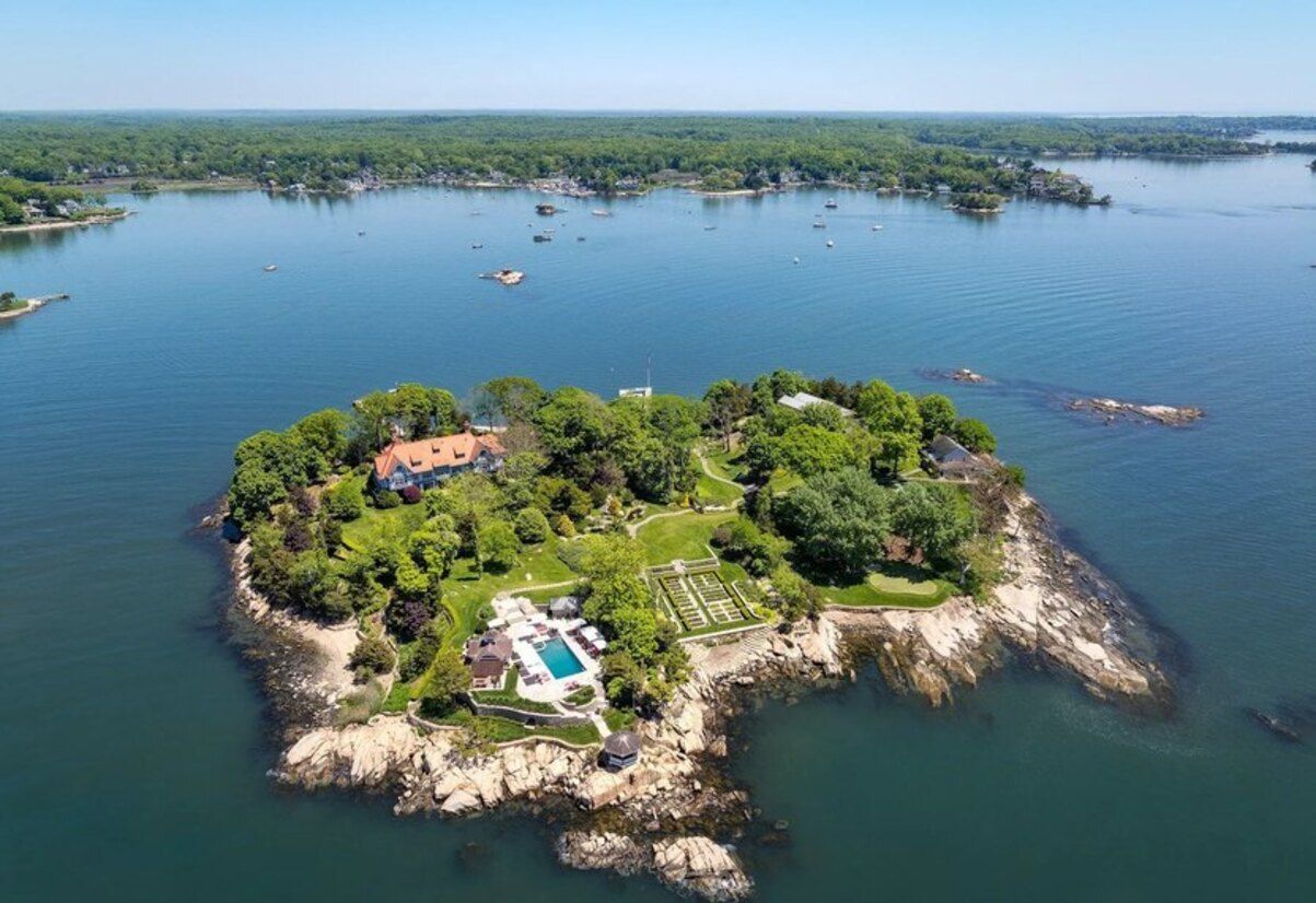 Остров Роджерс с большим домом и бассейном - сколько стоит роскошная собственность - Недвижимость