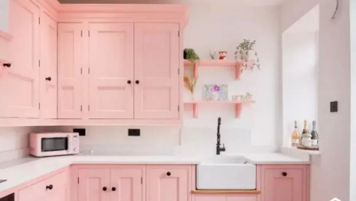 Кухня Барбі - будинок з рожевим інтер'єром став вірусним у тіктоці - Нерухомість