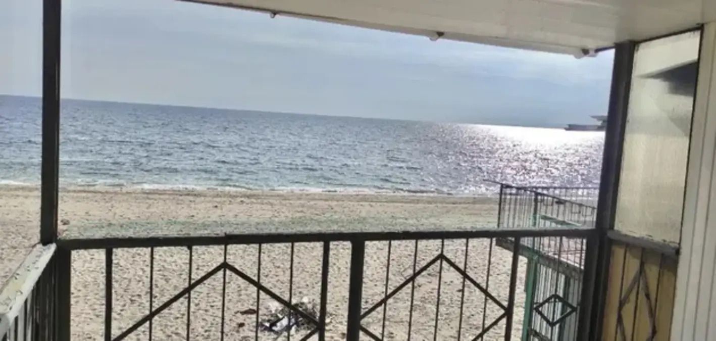 Двоповерховий будинок біля моря в Одесі продають за низьку ціну - що з ним не так - Нерухомість Двоповерховий будинок біля моря в Одесі продають за низьку ціну - що з ним не так - Нерухомість
