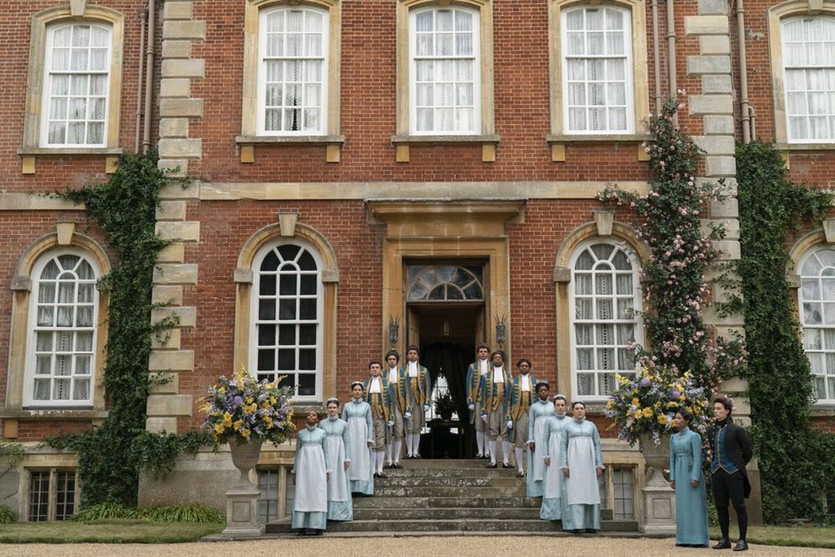Маєтки із серіалу Бріджертони - 5 місць, де знімали відомий серіал - Нерухомість Маєтки із серіалу Бріджертони - 5 місць, де знімали відомий серіал - Нерухомість