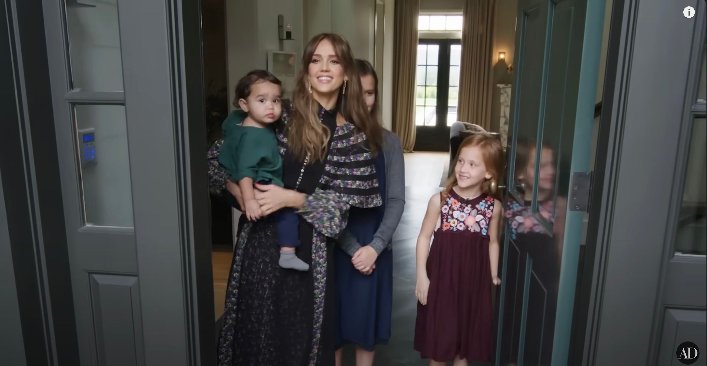 Дом Джессики Альбы - какой цвет для стен выбрала звезда - Недвижимость Дом Джессики Альбы - какой цвет для стен выбрала звезда - Недвижимость