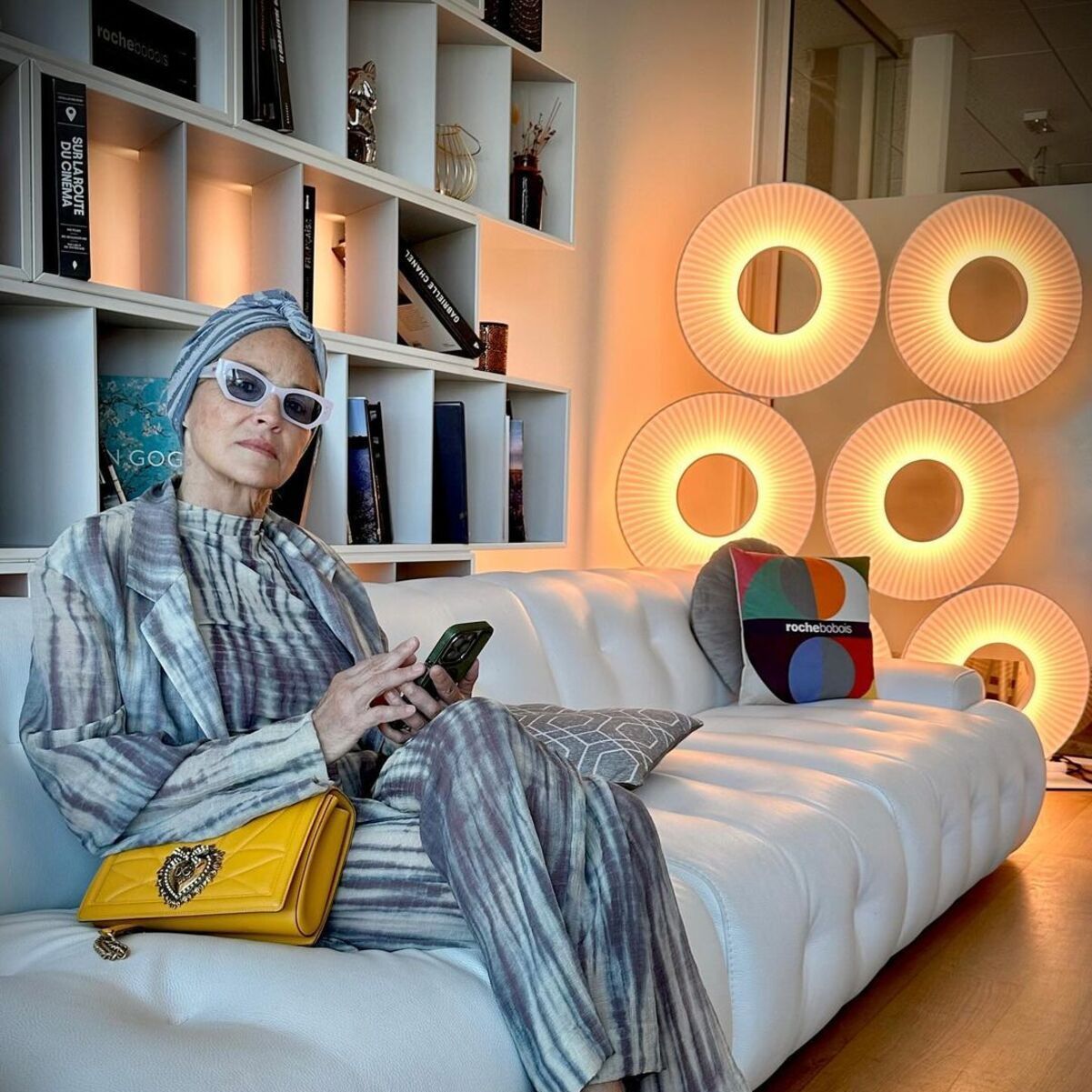 Гостиная Шэрон Стоун - что особенного в комнате звездной актрисы - Недвижимость Гостиная Шэрон Стоун - что особенного в комнате звездной актрисы - Недвижимость