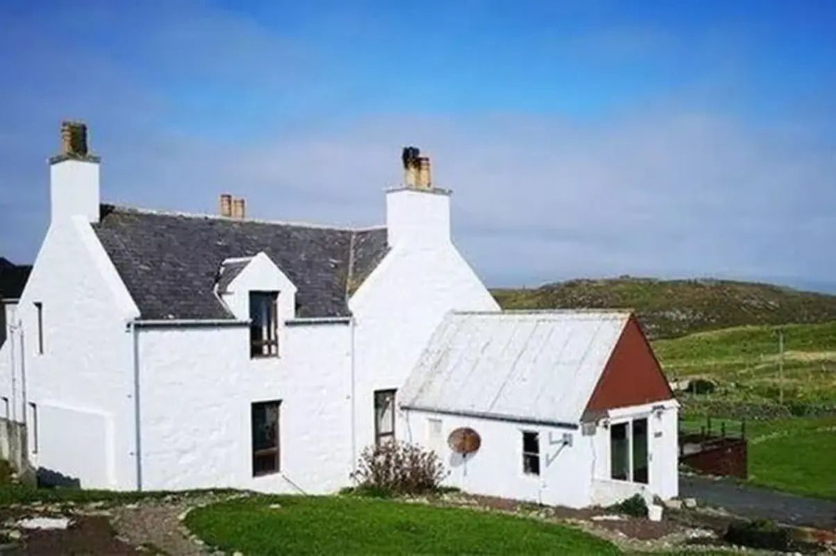 Дом на шотландском острове - за сколько продают жилье с кинотеатром и джакузи - Недвижимость Дом на шотландском острове - за сколько продают жилье с кинотеатром и джакузи - Недвижимость